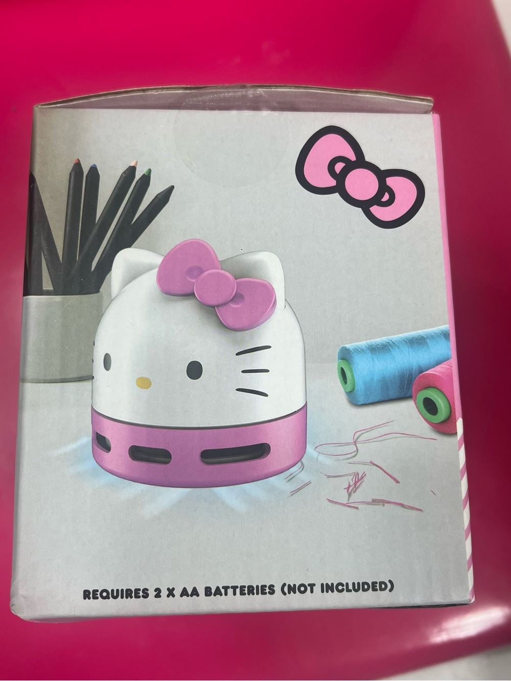 Hello Kitty Pink and White Mini Desktop Vacuum - Picture 2 of 4